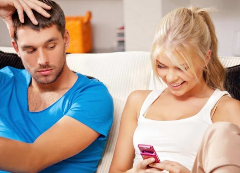 7 coisas que mais deixa os homens com ciúmes, a número 2 é a mais complexa