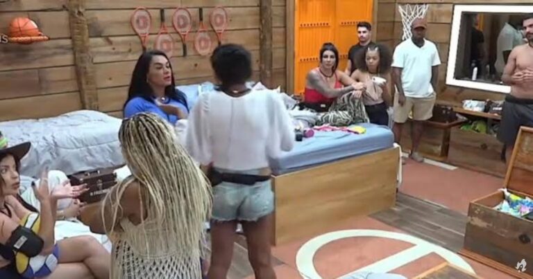 Simioni e Márcia Fu tretam após gravação: ‘Não tenho medo de você’