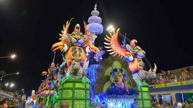 Desfiles das Escolas de Samba do Acesso 1 no Carnaval de São Paulo 2025