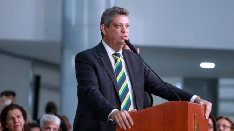 Favela do Moinho: Houve diálogo com governo de SP e moradores, diz ministro