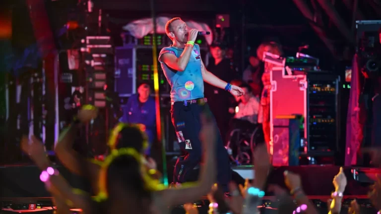 Possível turnê do Coldplay no Brasil não acontecerá, diz jornal