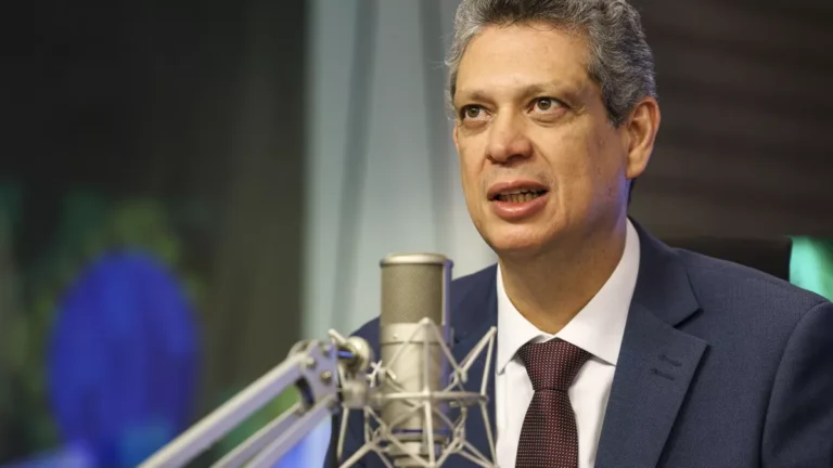 Ministro diz que Lula revogará flexibilização de importação de resíduos