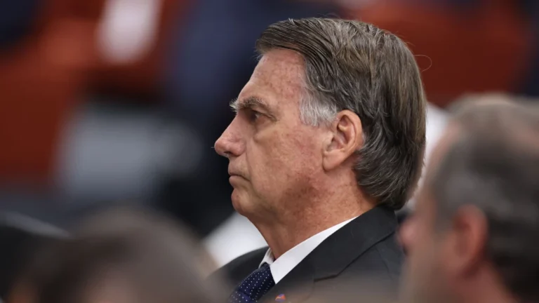 Bolsonaro seguirá em prisão domiciliar se for condenado? Professor explica