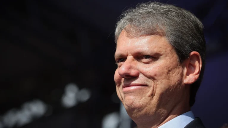 Análise: Tarcísio de Freitas é visto como candidato moderado