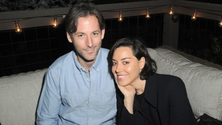 Aubrey Plaza dá rara declaração sobre morte do marido, Jeff Baena