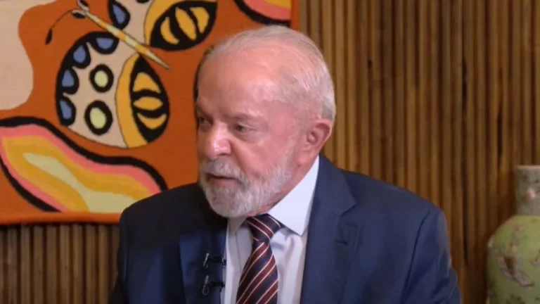 Lula diz que Eduardo Bolsonaro passa informações erradas a Trump
