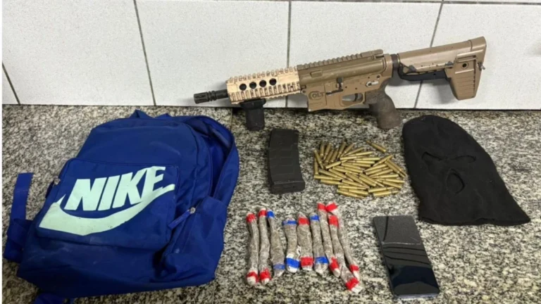 Vídeo: Tiroteio entre PM e grupo armado assusta moradores de Salvador