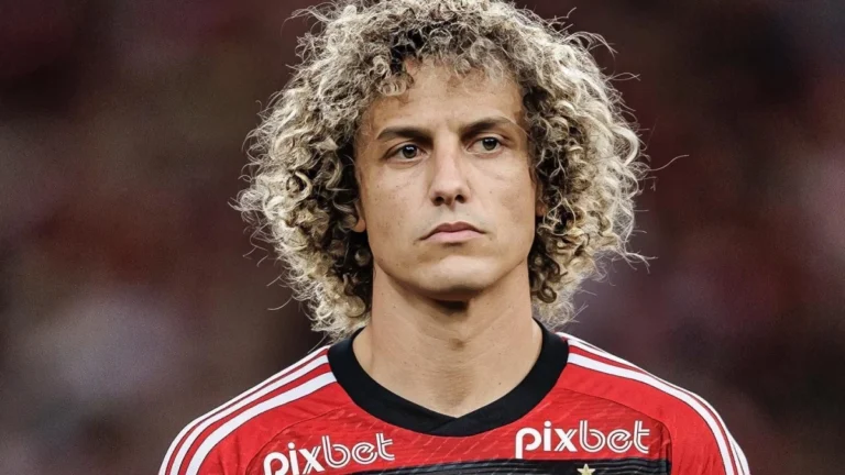 David Luiz se pronuncia após amante expor traição