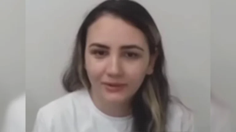 Moraes nega recurso contra condenação de Débora, que escreveu em estátua