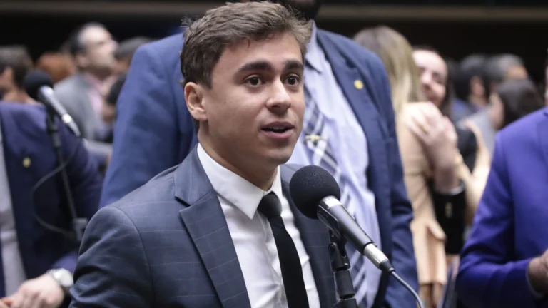 Petista aciona PGR contra Nikolas por favorecer lavagem de dinheiro