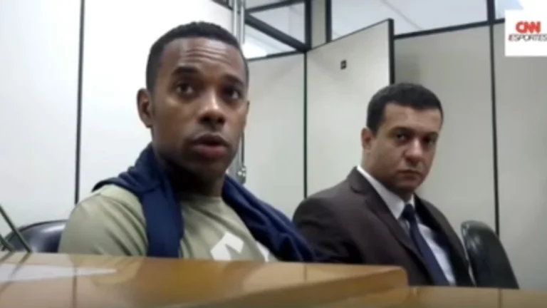 STF forma maioria para manter prisão de Robinho