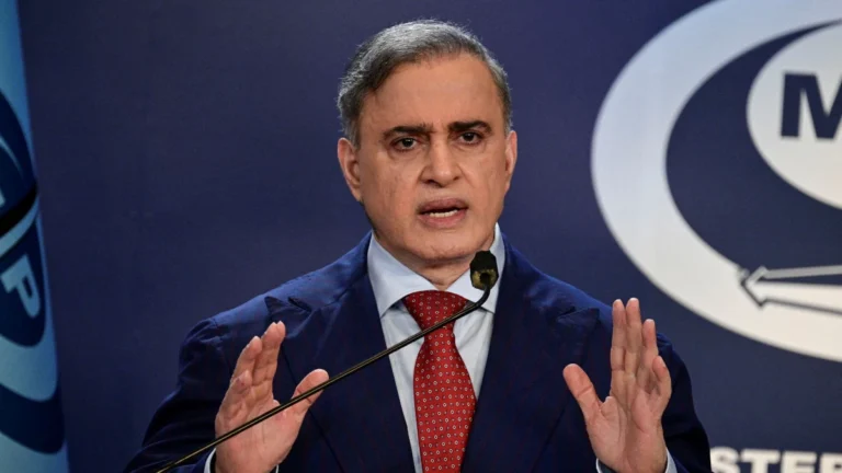 Procurador venezuelano acusa EUA de “campanha feroz e brutal” contra Maduro