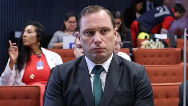 Delação de Cid deve ser foco da 1ª etapa do julgamento