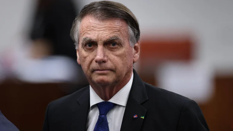 Recomeça julgamento de Bolsonaro no STF com votos de ministros