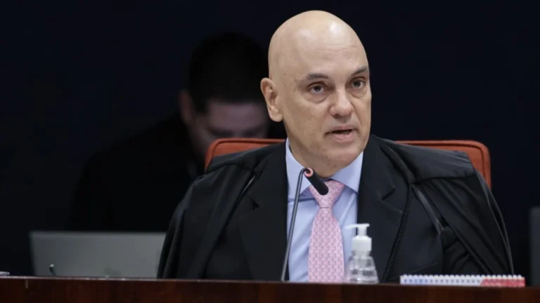 Moraes mantém delação de Cid e defende analisar redução de benefícios