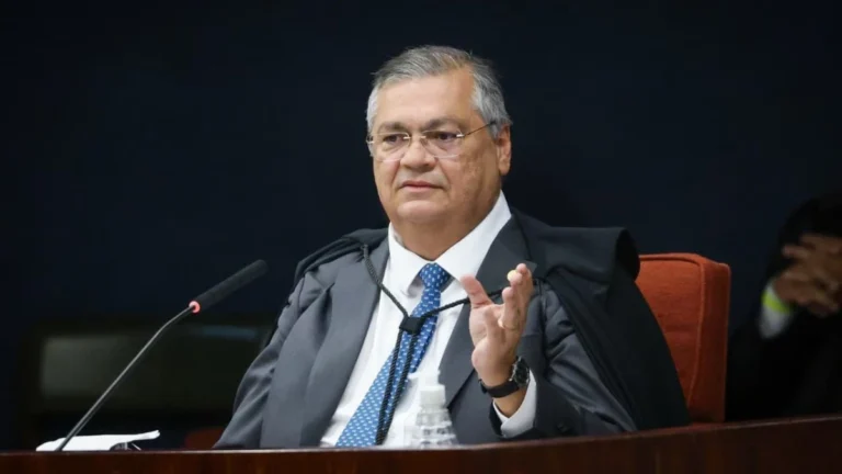 Não tivemos meros atos de preparação, mas atos executores, diz Dino
