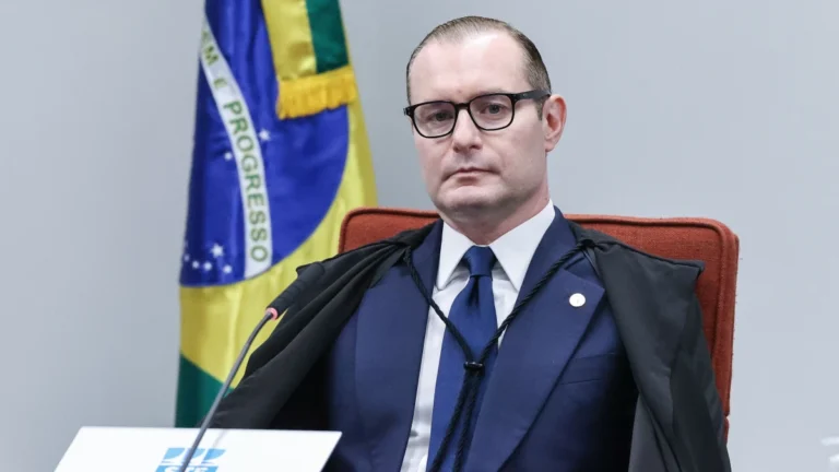 Zanin aponta uso de estruturas de Estado em estratégias de plano de golpe