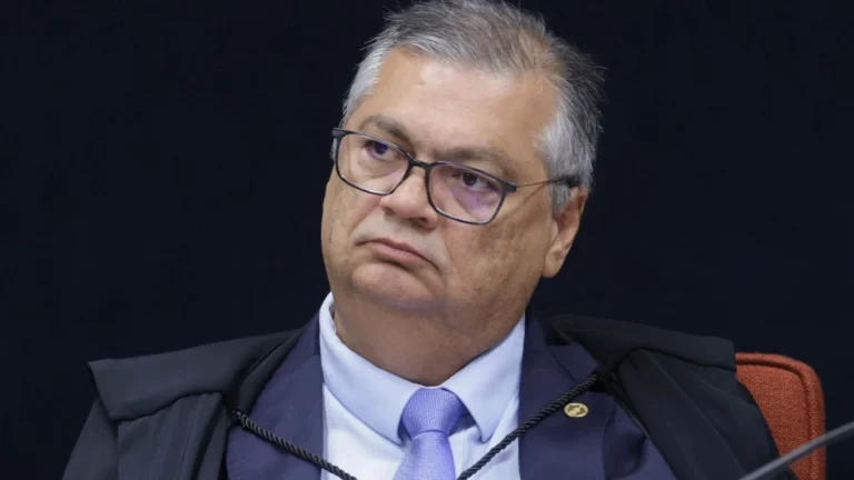 Dino manda recado para o Congresso: Atenuar ódios