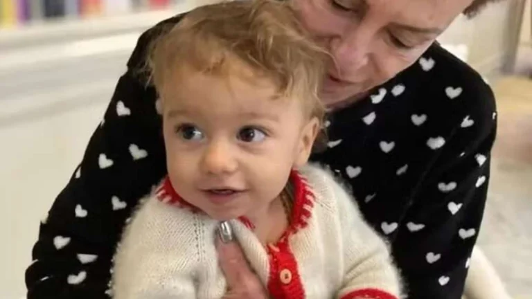 Neto de Ana Maria Braga aspira apito e vai parar no hospital; veja vídeo