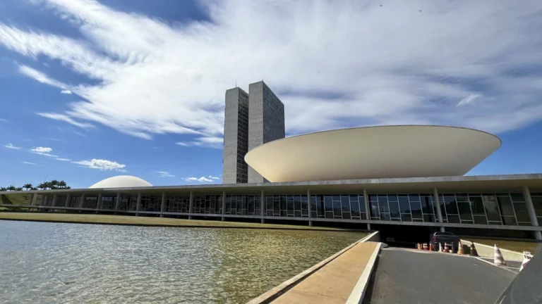 Análise: PEC da Blindagem une Centrão e oposição em aprovação no 1º turno