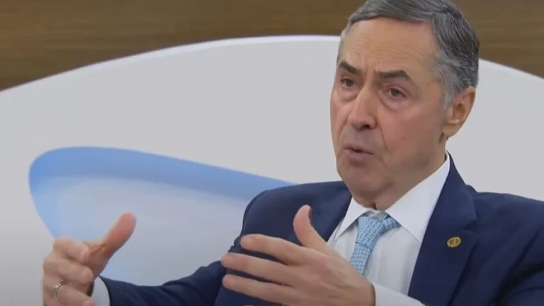 Anistia: Redução de penas soa razoável, diz Barroso