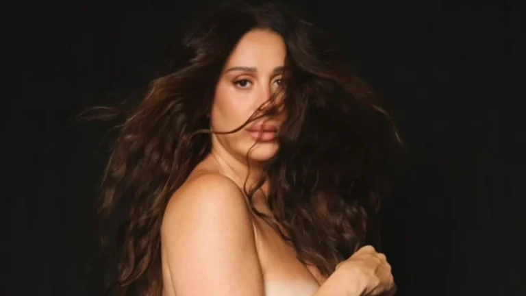 Claudia Raia resgata ensaio nu feito na gravidez: “Saudade do meu barrigão”