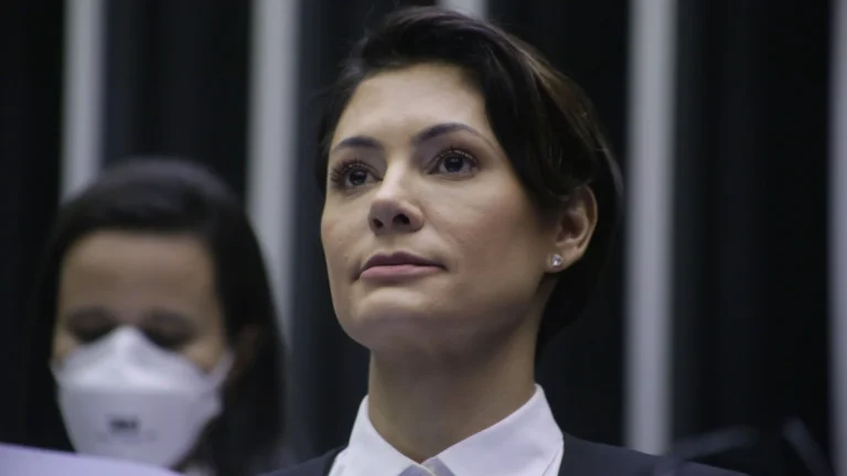 Após voto de Fux, Michelle fala em “coerência” e “senso de justiça”