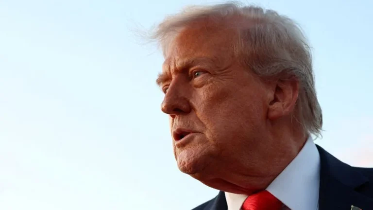 Trump desiste de reunião com democratas e risco de paralisação aumenta