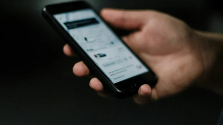 PGR é contra reconhecimento de vínculo empregatício entre motoristas e apps