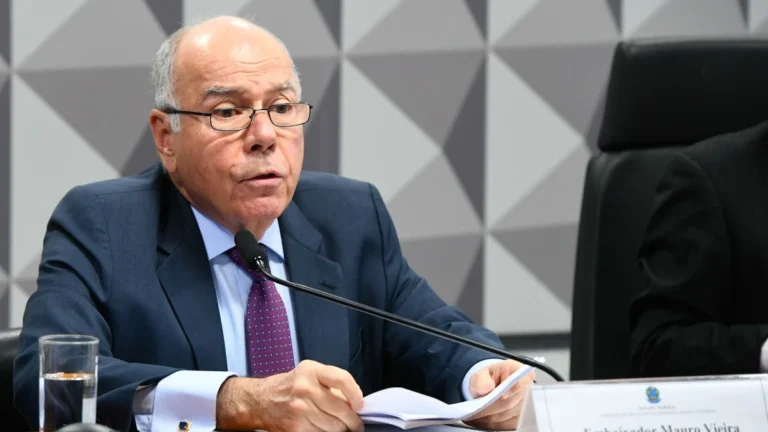 Análise: Mauro Vieira tratará de reunião entre Lula e Trump na Câmara
