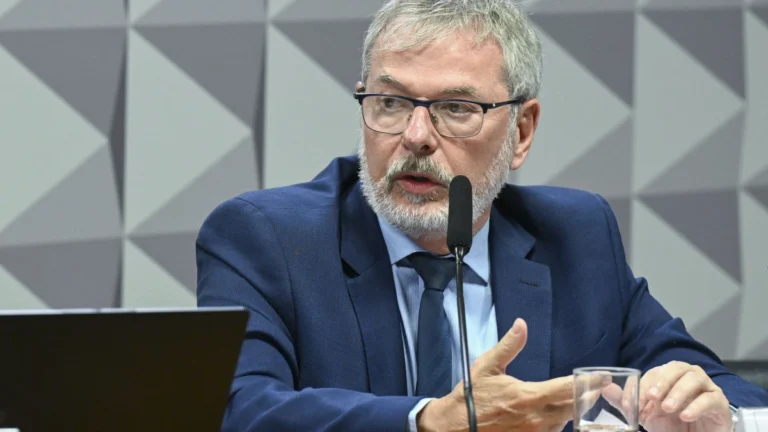 Em depoimento, ex-diretor do INSS negou ter recebido “vantagens indevidas”