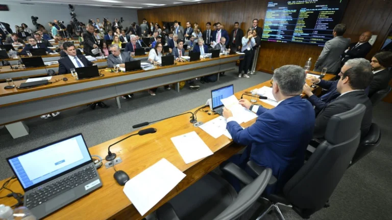 CPMI ouve presidente de sindicato envolvido no escândalo do INSS