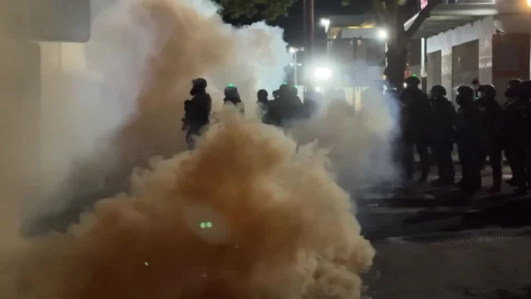 Juíza bloqueia envio da Guarda Nacional a Portland duas vezes; Entenda