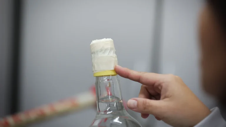 Equipamento detecta metanol em bebidas em apenas um minuto; veja