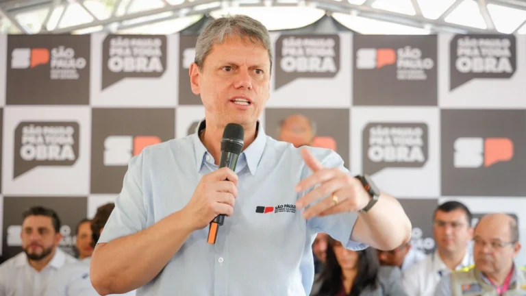 Tarcísio inclui visita a Nunes Marques em ida a Brasília