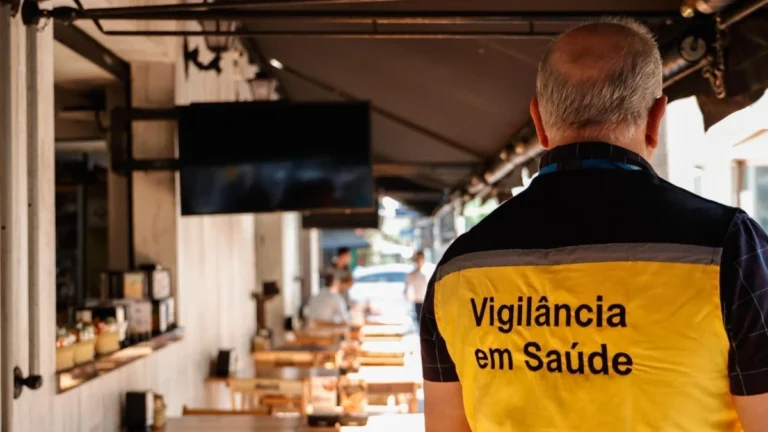 Intoxicação por metanol joga luz sobre máfia da reciclagem