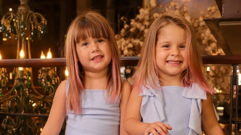 Filhas de Virginia e Zé Felipe pintam o cabelo de rosa com a mãe