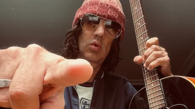 Richard Ashcroft vem ao Brasil para abrir shows do Oasis; saiba mais
