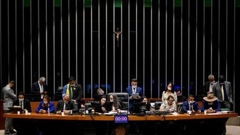 PL Antifacção: oposição vê projeto do governo como “aspirina para câncer”