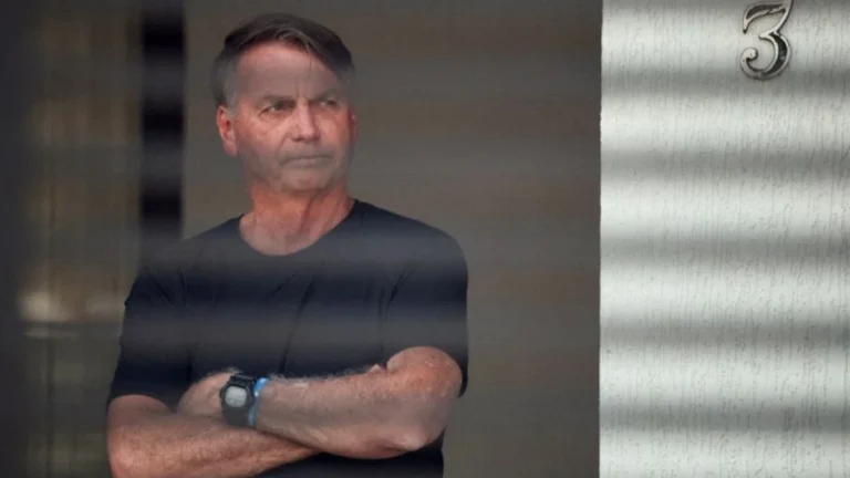 Prisão de Bolsonaro depende da análise de recursos apresentados; entenda