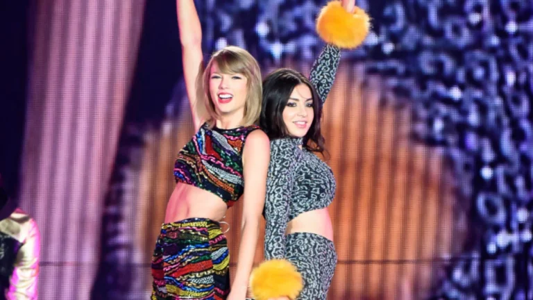 Taylor Swift dá pistas de que nova música fala sobre Charli XCX