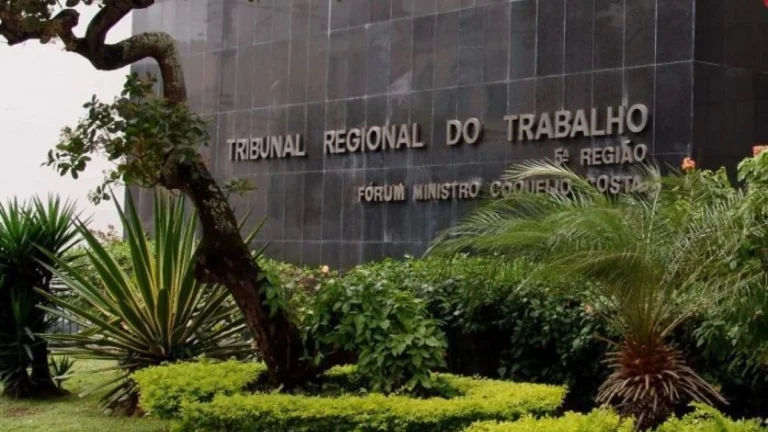 Casal é condenado por fazer filha adotiva de empregada por 20 anos na Bahia