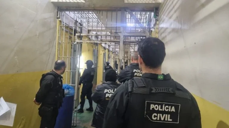 Líder de facção monitorava tráfico de dentro da prisão usando câmeras no RS
