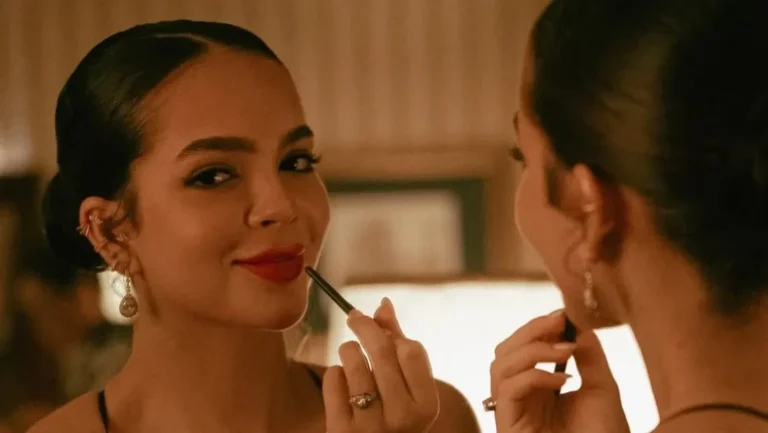 Mel Maia divide opiniões por suposto preenchimento labial: Desproporcional