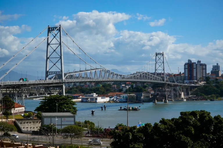 Previsão indica chuvas e variação de temperatura em Florianópolis