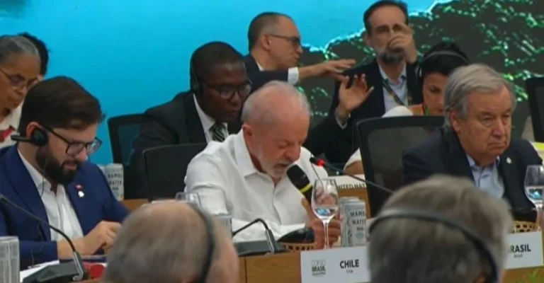 Hora de unir forças contra a crise climática, diz Lula