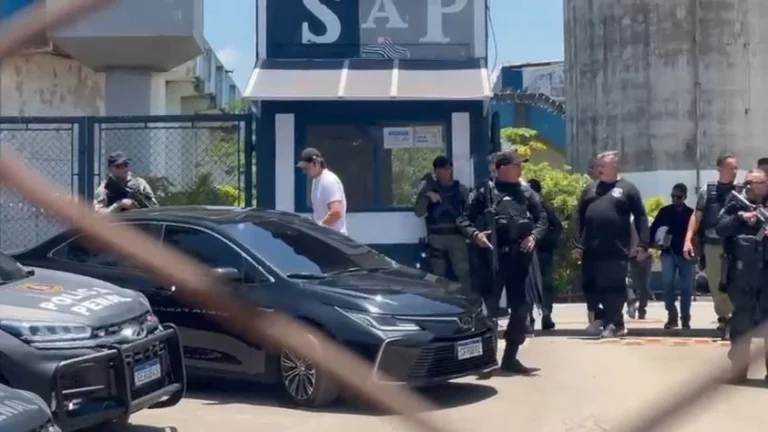 Daniel Vorcaro, dono do Banco Master, é solto com tornozeleira eletrônica