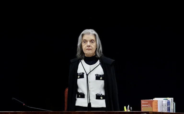 “Se tivessem dado golpe, eu estava na prisão”, diz Cármen Lúcia