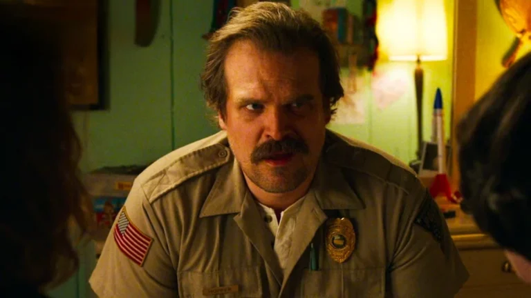David Harbour diz que “Stranger Things” mudou completamente sua vida