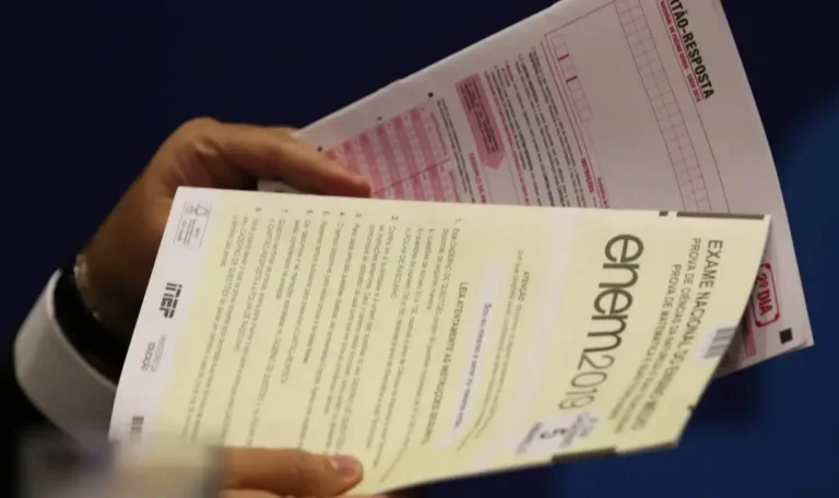 Enem: estudantes terão transporte público gratuito em SP